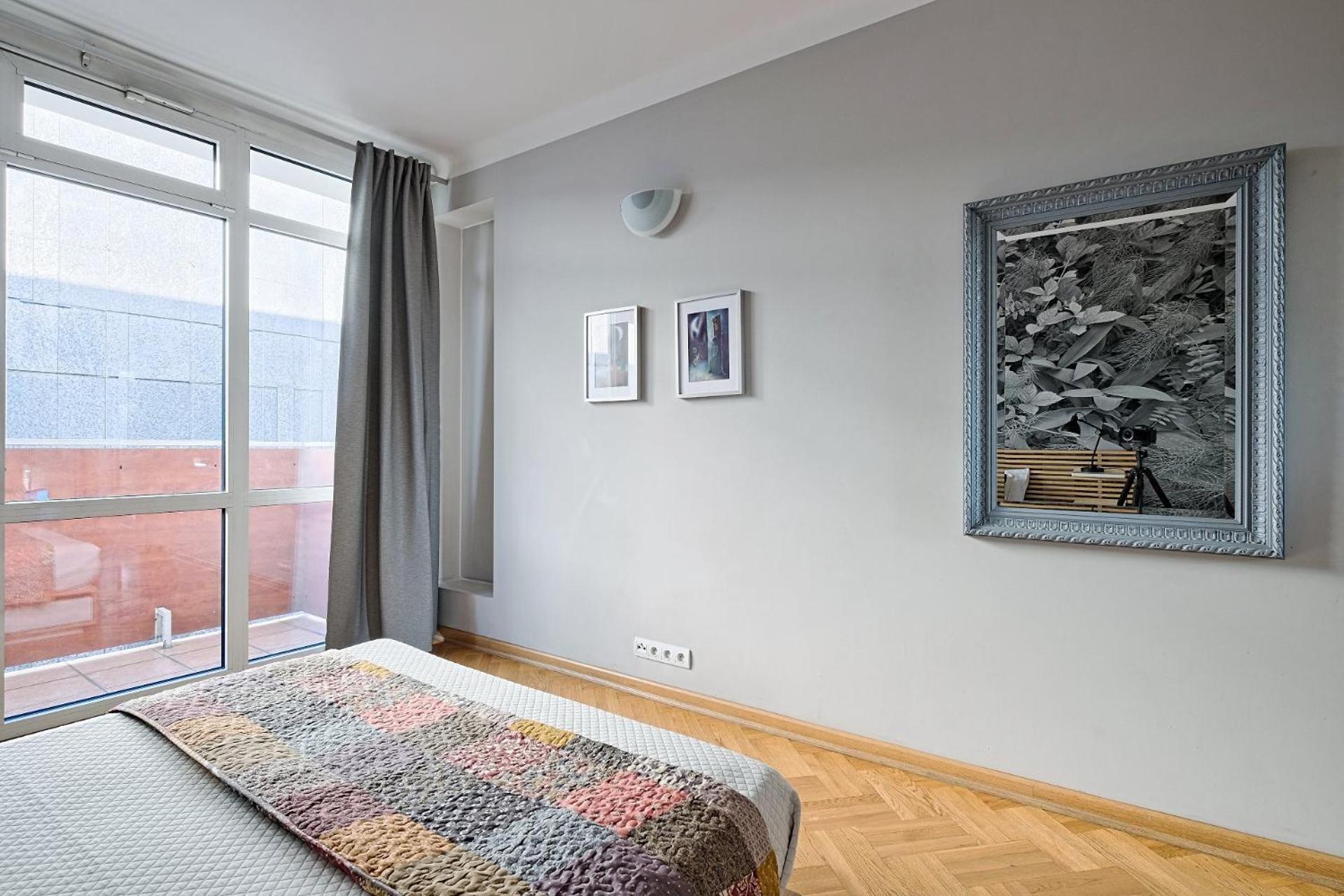 Modern And Cozy- Location-b11/13 * Warsaw